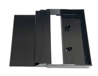Black back / Black window