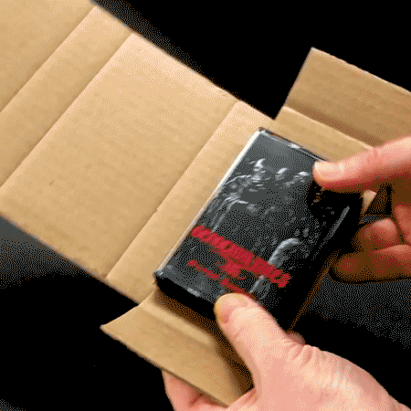 Closing a cassette mailer