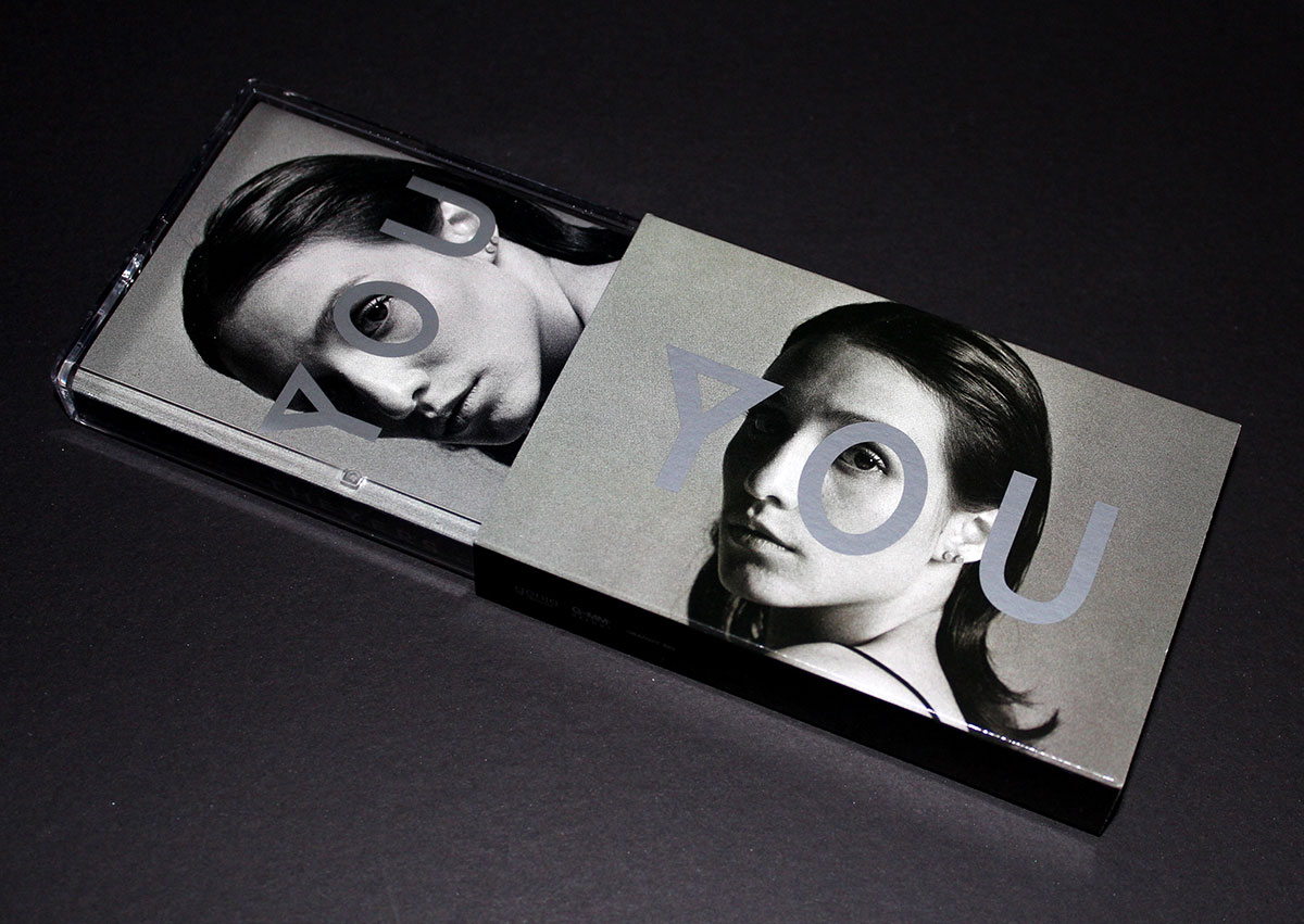 Silver pantone print on O-card and J-card