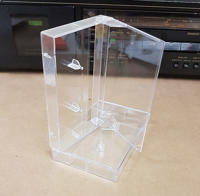 Slim cassette box